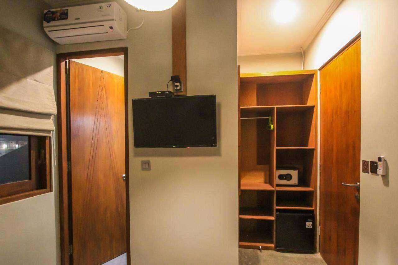 Braw Inn Canggu By Kamara エクステリア 写真